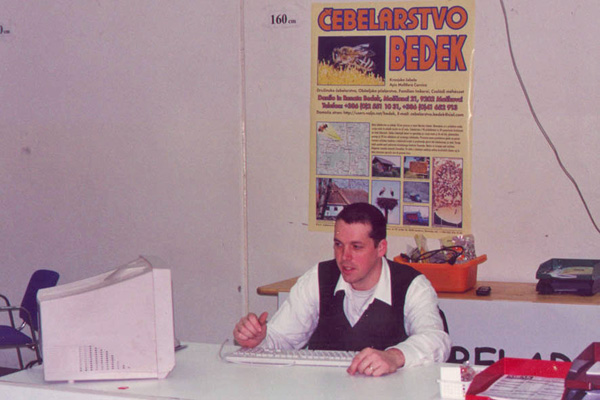 Na poloaju